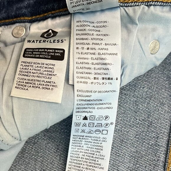 Levis Premium 70s High Flare Jeans Dark Wash Size 32 Bell Bottom Boho Western - Picture 8 of 14